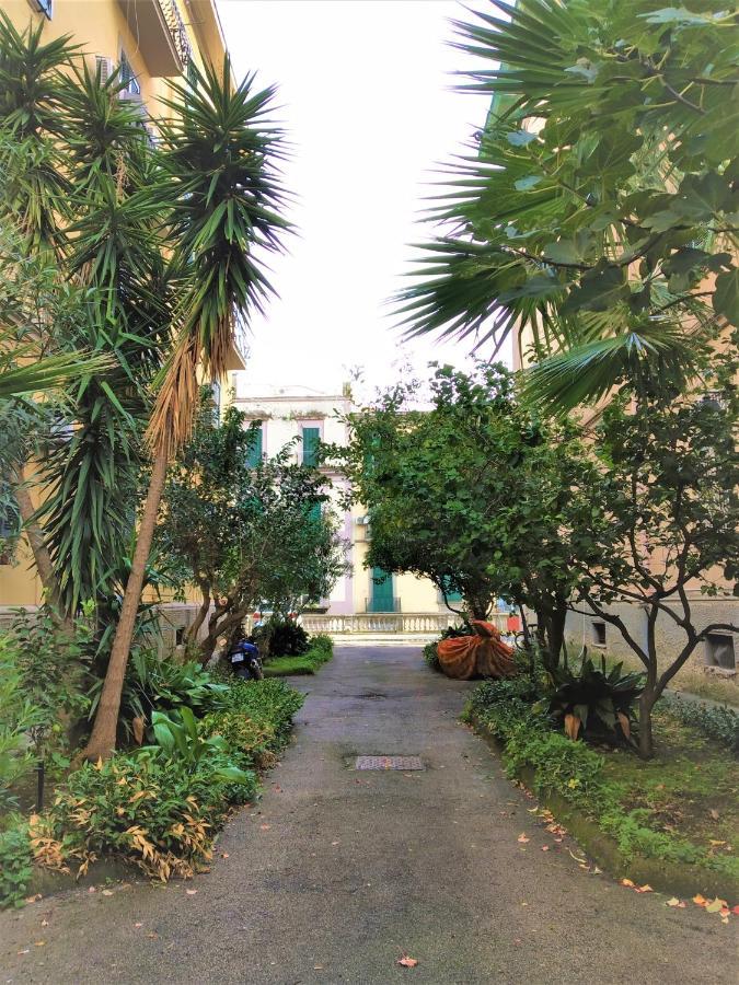 Non Ci Resta Che Napoli Bed & Breakfast エクステリア 写真